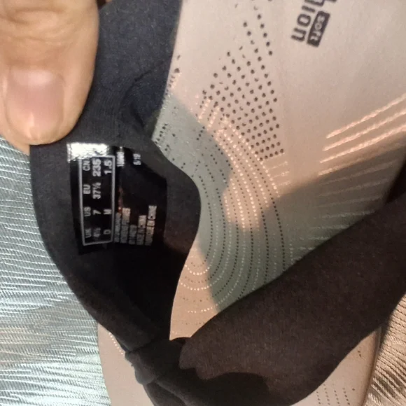 Clarks Women's Black and White Sandals - Picture 5 of 8